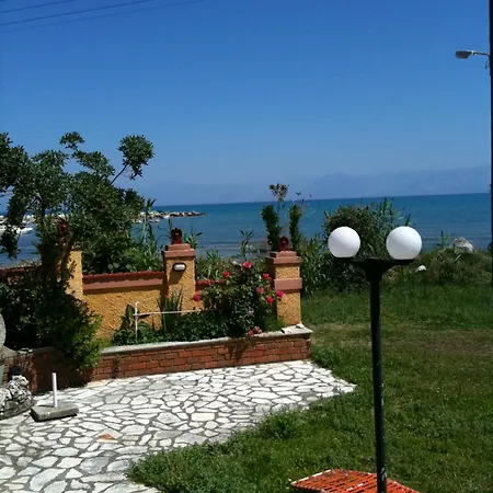 Makris Lägenhetshotell Roda (Corfu)