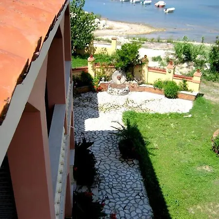 Makris Apartmanhotel